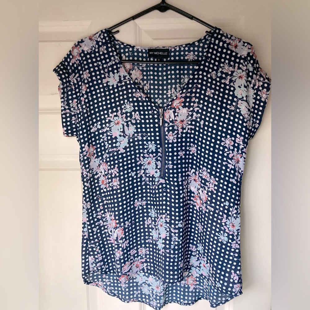 My Michelle small lightweight blouse, like new!